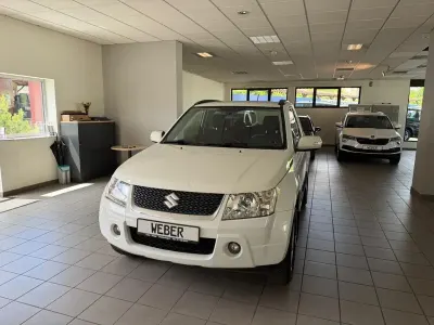 Gebraucht Suzuki Grand Vitara 106 PS (77 kW) 2010 Weiß SUV
