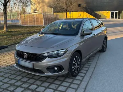 Gebraucht Fiat Tipo Street 95 PS (69 kW) 2020 Beige Kombi