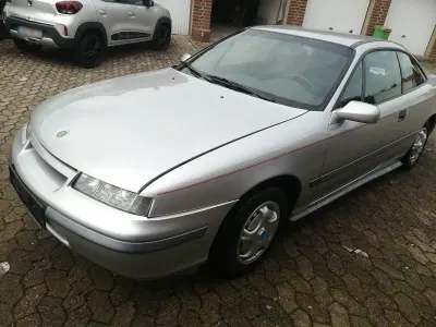 Używany Opel Calibra 116 KM (85 kW) 1991 Srebrny Coupe
