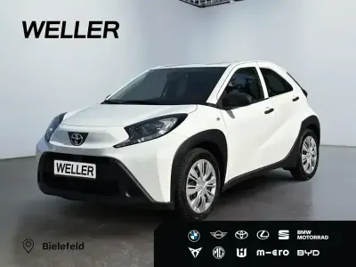 Gebraucht Toyota Aygo 72 PS (52 kW) 2023 Schneeweiß Kleinwagen