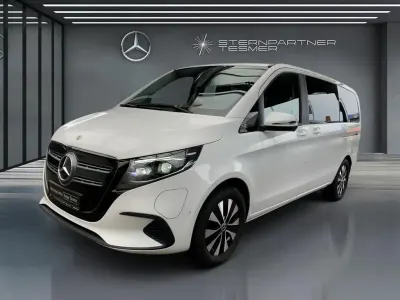 Begagnad Mercedes EQV300 150 kW (204 HK) 2024 Vit Minibuss