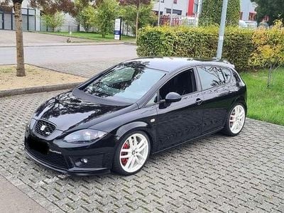 Usata Seat Leon CUPRA 265 CV (194 kW) 2011 Nero Utilitaria