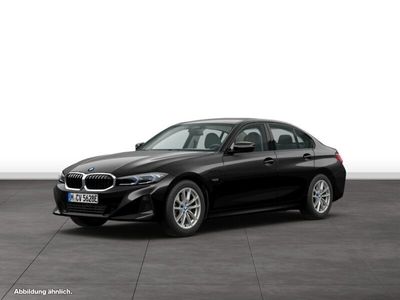 BMW 330e