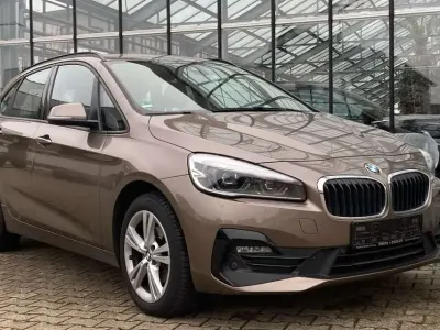 Second-hand BMW 218 140 CP (102 kW) 2019 Bej Monovolum