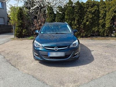 Gebraucht Opel Astra 136 PS (100 kW) 2016 Grün Kombi