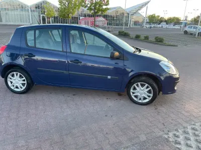 Used Renault Clio II Expression 75 HP (55 kW) 2008 Blue Sedan