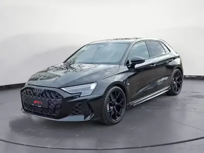 Nouă Audi RS3 Sport 400 CP (294 kW) 2025 Negru Berlinǎ