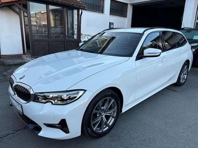 Weiß Gebraucht 2021 BMW 320 Sport Line Kombi | 25.990 € (Fairer Preis)