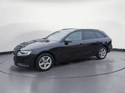 Używany Audi A4 Advanced 136 KM (100 kW) 2023 Czarny Kombi