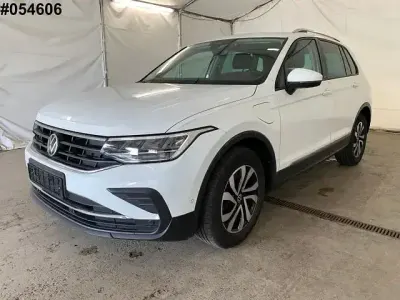 Gebraucht VW Tiguan Active 245 PS (180 kW) 2023 Weiß SUV