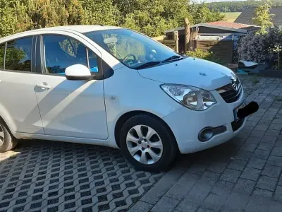 Używany Opel Agila Edition 86 KM (63 kW) 2011 Biały Hatchback