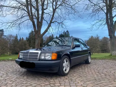 Gebraucht Mercedes 190 122 PS (89 kW) 1989 Limousine
