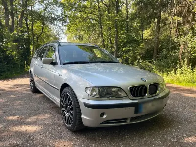 Gebraucht BMW 330 231 PS (169 kW) 2005 Silber Kombi