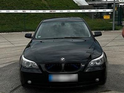 Gebraucht BMW 523 Sport Line 177 PS (130 kW) 2005 Schwarz Limousine