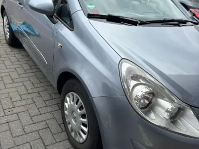 Gebraucht Opel Corsa 60 PS (44 kW) 2007 Silber Kleinwagen