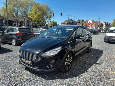 Usata Ford S-MAX Titanium 150 CV (110 kW) 2017 Nero Monovolume