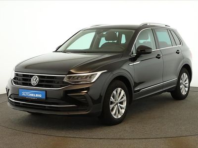 Deep black perleffekt Gebraucht 2022 VW Tiguan Life SUV | 24.380 € (Fairer Preis)