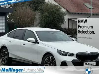 Ny BMW 530e Shadowline 299 HK (219 kW) 2026 Hvid Stationcar