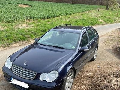 Gebraucht Mercedes C200 Classic 122 PS (89 kW) 2006 Blau Limousine