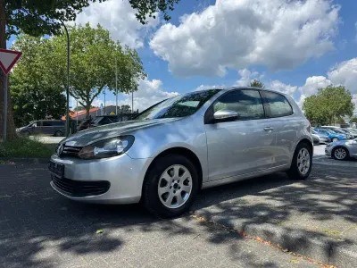 Gebraucht VW Golf VI Trendline 80 PS (58 kW) 2009 Silber Kleinwagen
