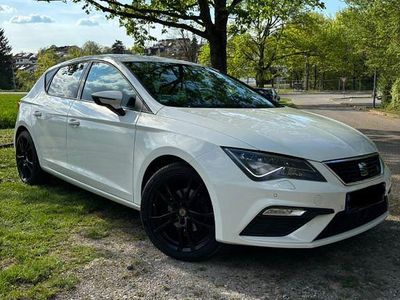 Second-hand Seat Leon FR 150 CP (110 kW) 2017 Alb Berlinǎ
