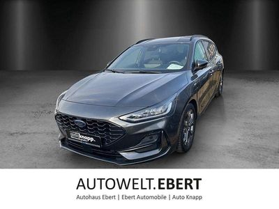 Grau Gebraucht 2024 Ford Focus ST-Line Limousine | 24.890 € (Guter Preis)