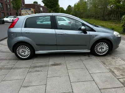 Gebraucht Fiat Punto 90 PS (66 kW) 2008 Kleinwagen