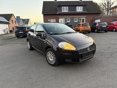 Gebraucht Fiat Punto Dynamic 65 PS (47 kW) 2009 Schwarz Kleinwagen