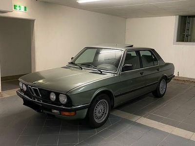 Violet Gebraucht 1984 BMW 518 Limousine | 5.999 €
