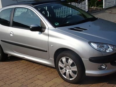 Gebraucht Peugeot 206 150 PS (110 kW) 2006 Silber Kleinwagen