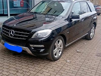 Gebraucht Mercedes ML350 258 PS (189 kW) 2012 Schwarz SUV