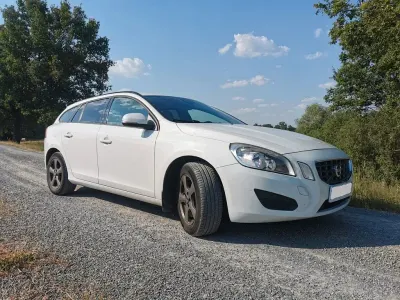Gebraucht Volvo V60 Kinetic 150 PS (110 kW) 2011 Weiß Kombi
