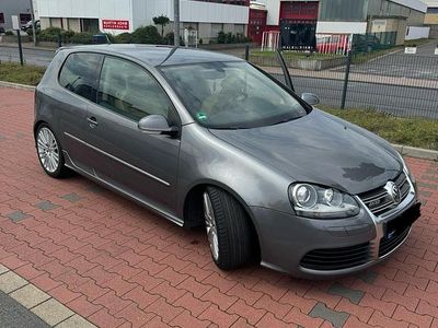 Usata VW Golf V R 250 CV (183 kW) 2006 Grigio Utilitaria
