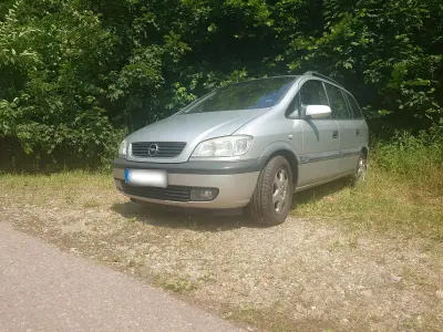 Gebraucht Opel Zafira 125 PS (91 kW) 2002 Silber Van / Kleinbus