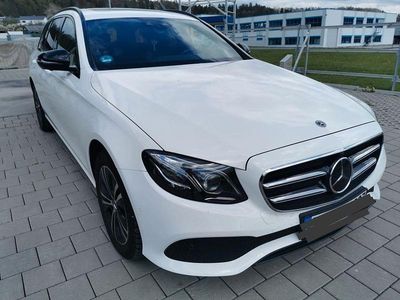 Gebraucht Mercedes E220 Avantgarde 194 PS (142 kW) 2017 Weiß Limousine