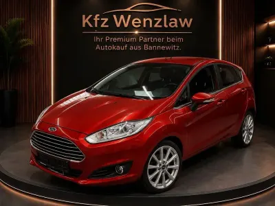 Gebraucht Ford Fiesta Trend 82 PS (60 kW) 2015 Rot Kleinwagen