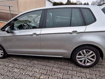 Gebraucht VW Golf Sportsvan Comfortline 131 PS (96 kW) 2018 Beige Van / Kleinbus