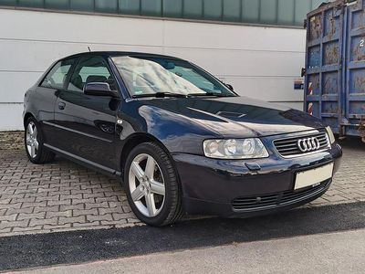 Gebraucht Audi A3 Sport 179 PS (131 kW) 2001 Blau Limousine
