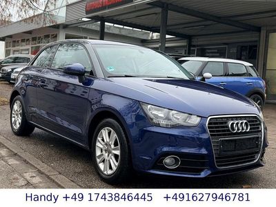 Gebraucht Audi A1 Attraction 90 PS (66 kW) 2013 Blau Kleinwagen