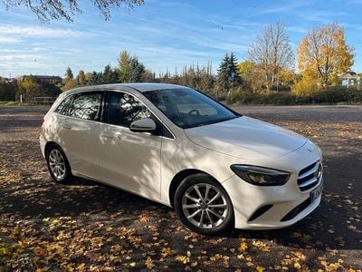 Mercedes B220