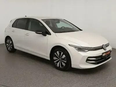 Gebraucht VW Golf VIII Goal 150 PS (110 kW) 2025 Weiß Limousine