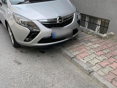 Usata Opel Zafira 165 CV (121 kW) 2012 Argento Monovolume