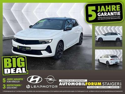 Jade weiss/arktis weiss Gebraucht 2022 Opel Astra Ultimate Limousine | 22.480 € (Etwas zu teuer)