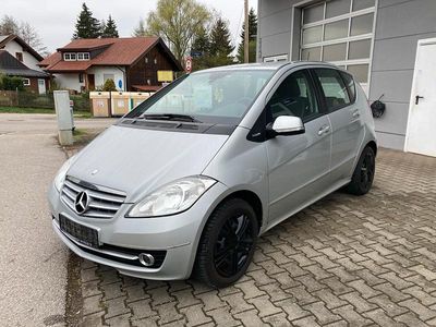 Second-hand Mercedes A180 110 CP (80 kW) 2009 Argintiu Hatchback