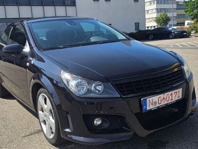 Opel Astra GTC