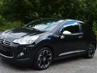 Gebraucht Citroën DS3 So Chic 120 PS (88 kW) 2011 Schwarz Kleinwagen