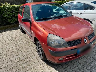 Usata Renault Clio II 54 CV (39 kW) 2004 Rosso Utilitaria