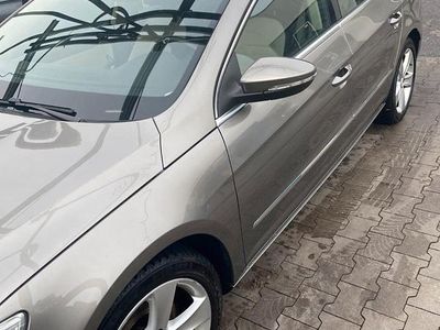 Braun Gebraucht 2011 VW Passat Limousine | 9.500 € (Fairer Preis)