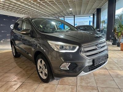 Gebraucht Ford Kuga Titanium 179 PS (131 kW) 2017 Grau SUV