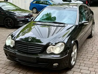 Używany Mercedes C230